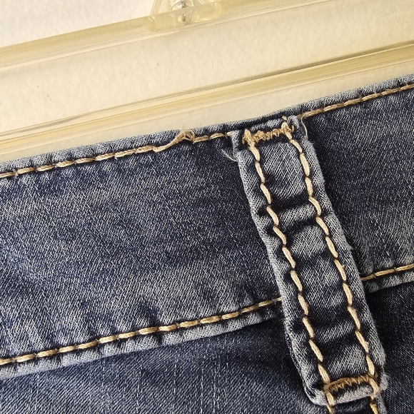 Silver Jeans Womens 28 Blue Suki Capri Denim Pants Thick Stitch Embroidered - Picture 8 of 14